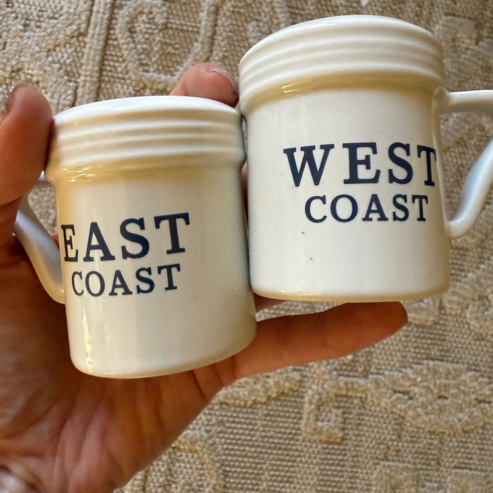 Vintage hallmark cards East Coast and West Coast salt and pepper shakers